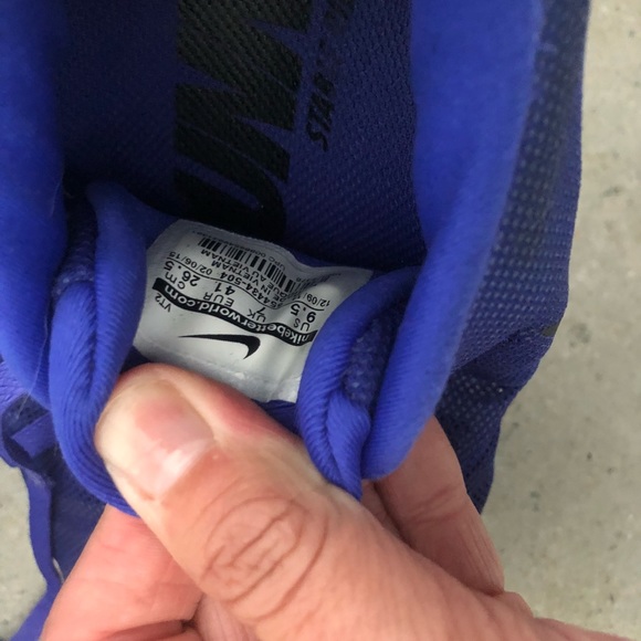 Nike - Picture 3 of 6